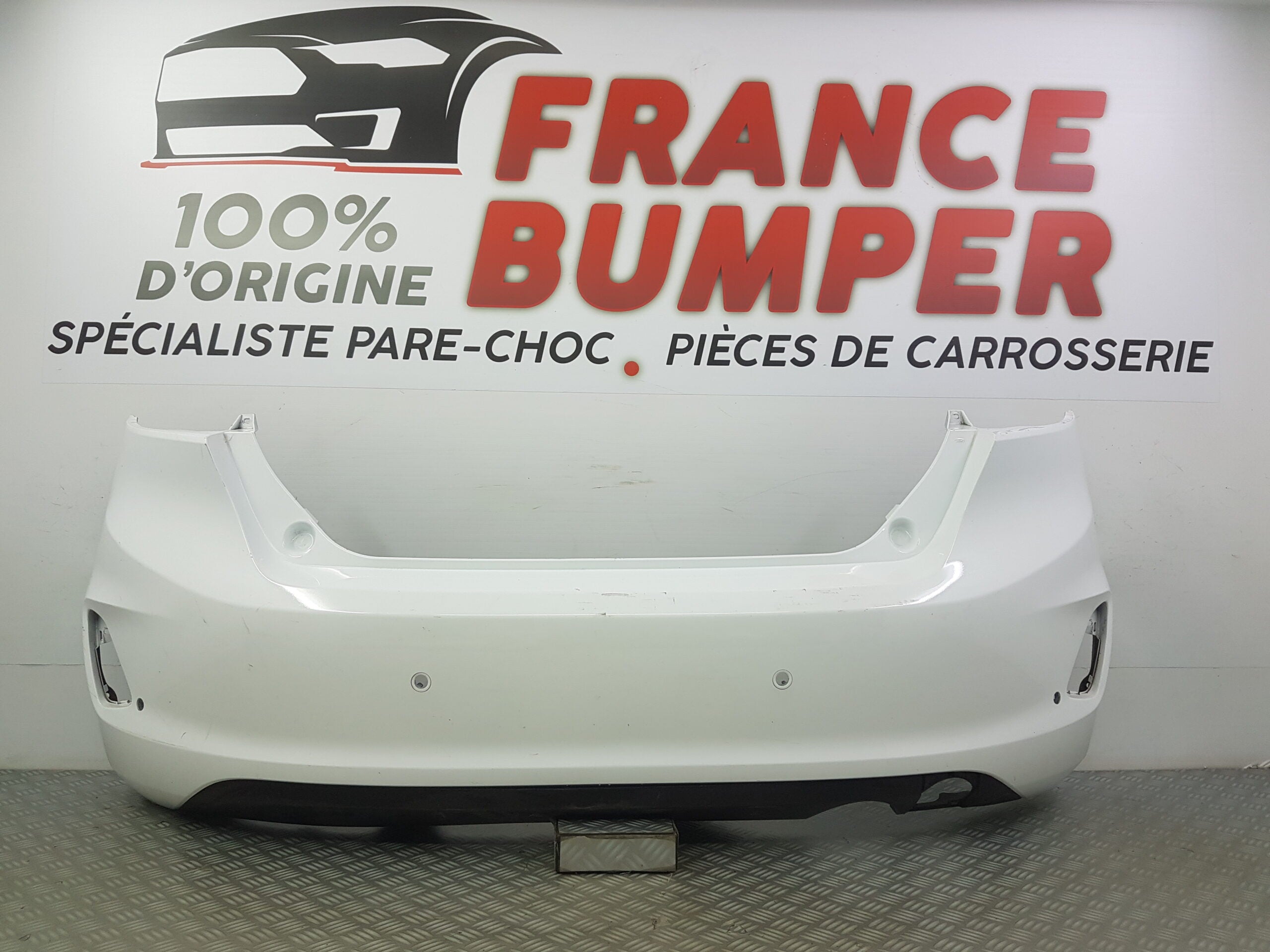 PARE CHOC ARRIERE FORD FIESTA 7 FRANCE BUMPER