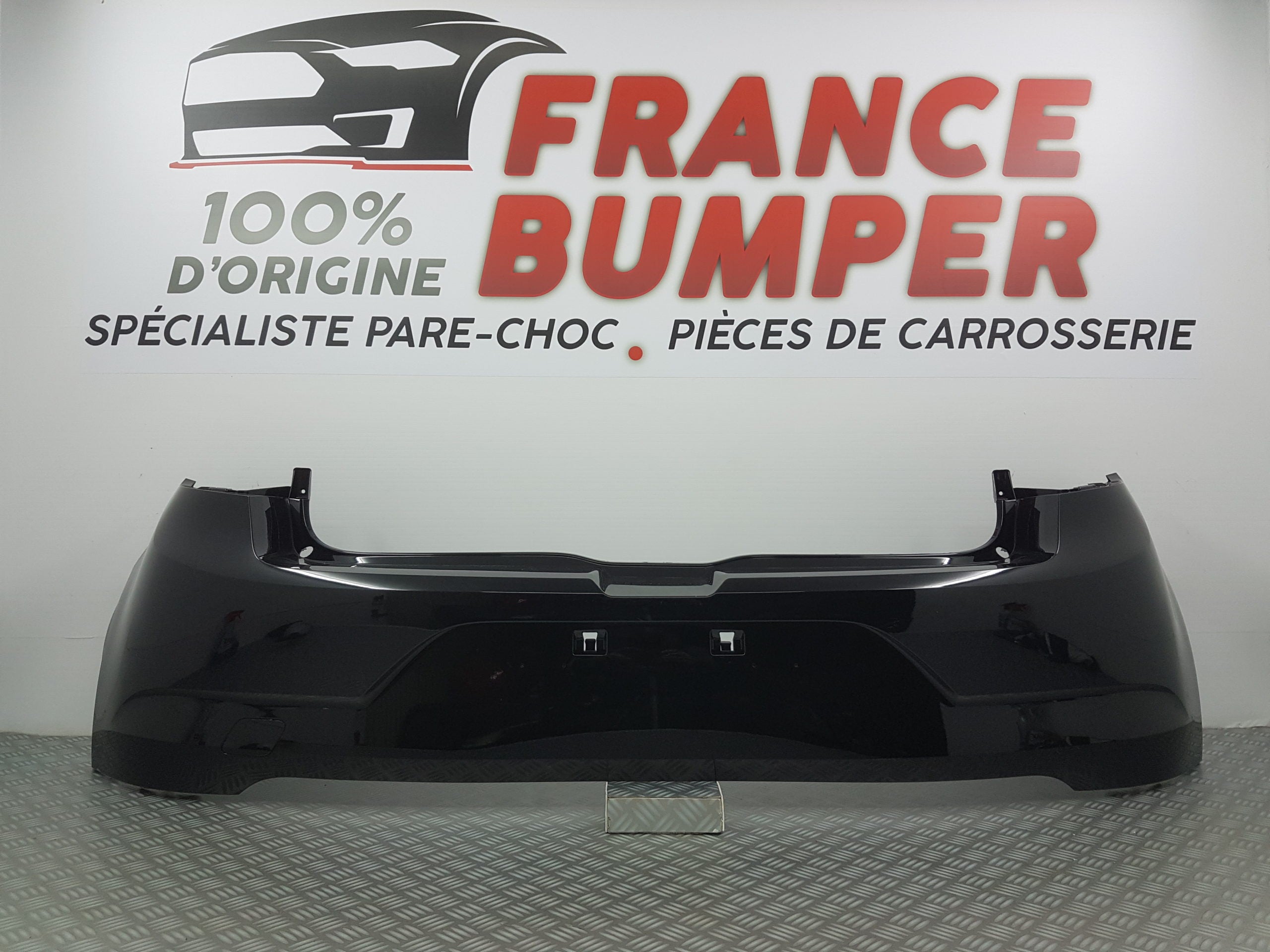 PARE CHOC ARRIERE MEGANE 4 NEUF FRANCE BUMPER