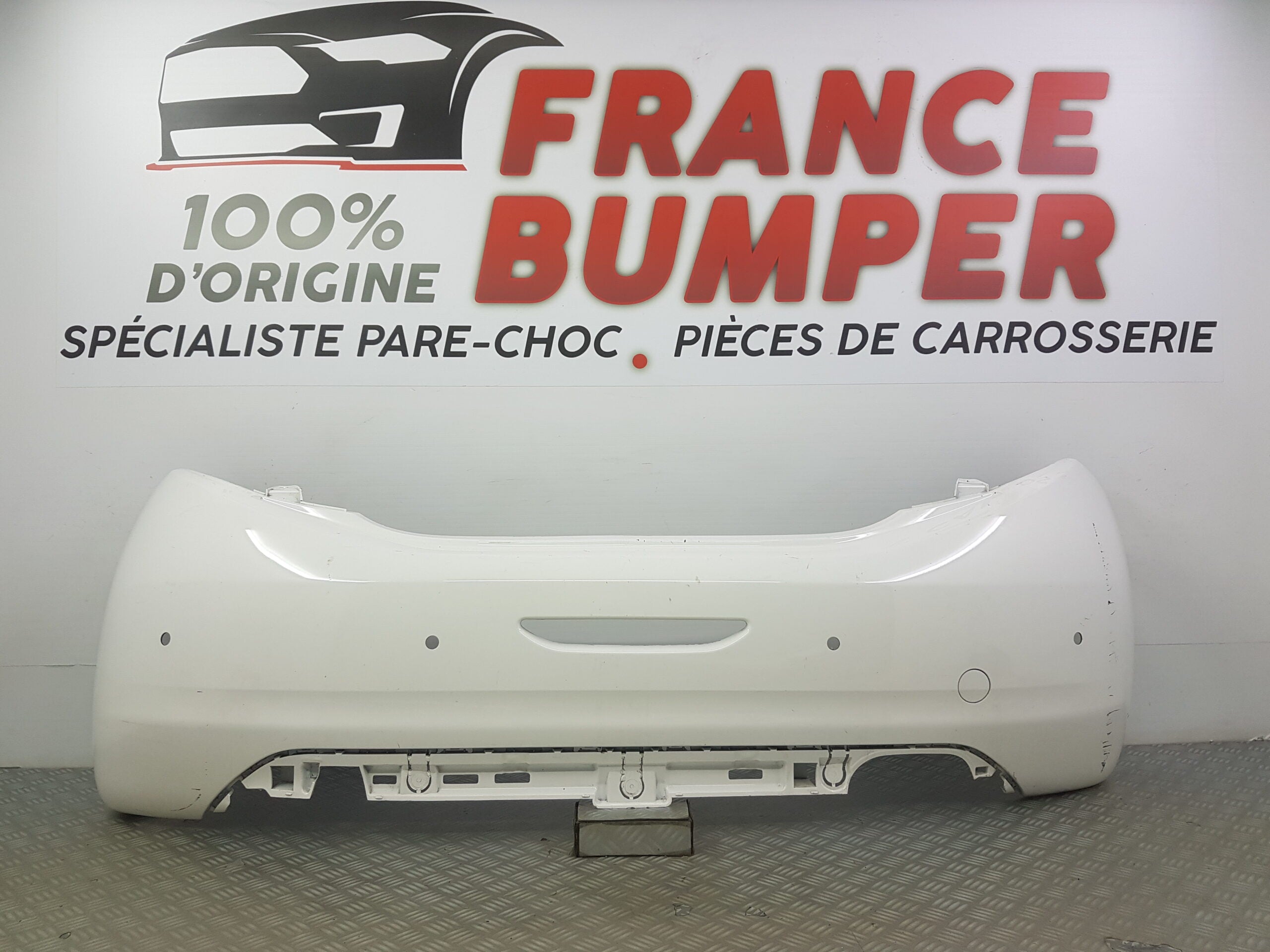 PARE CHOC ARRIERE PEUGEOT 208 I FRANCE BUMPER