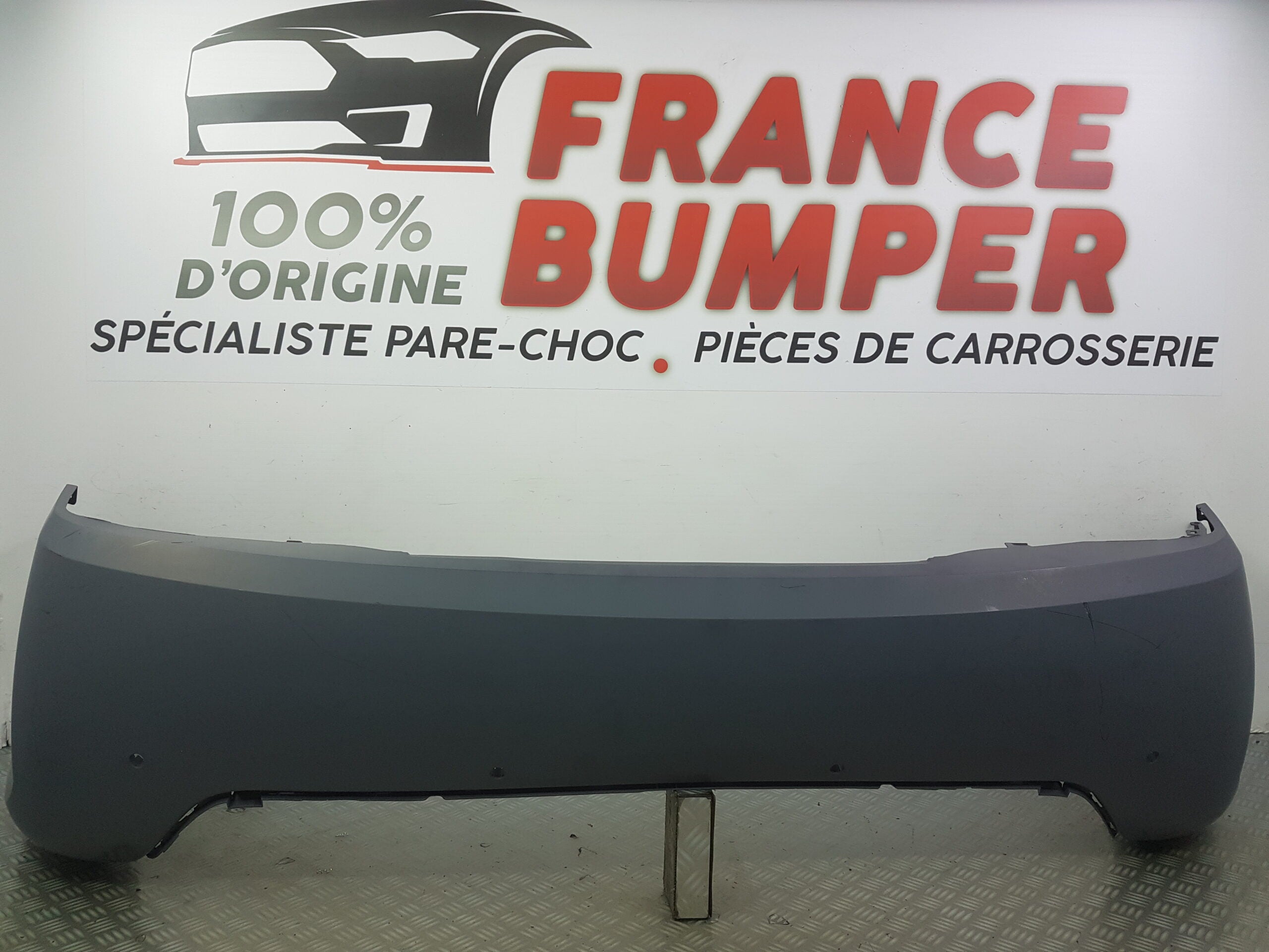 PARE CHOC ARRIERE PEUGEOT 407 COUPE A PEINDRE FRANCE BUMPER