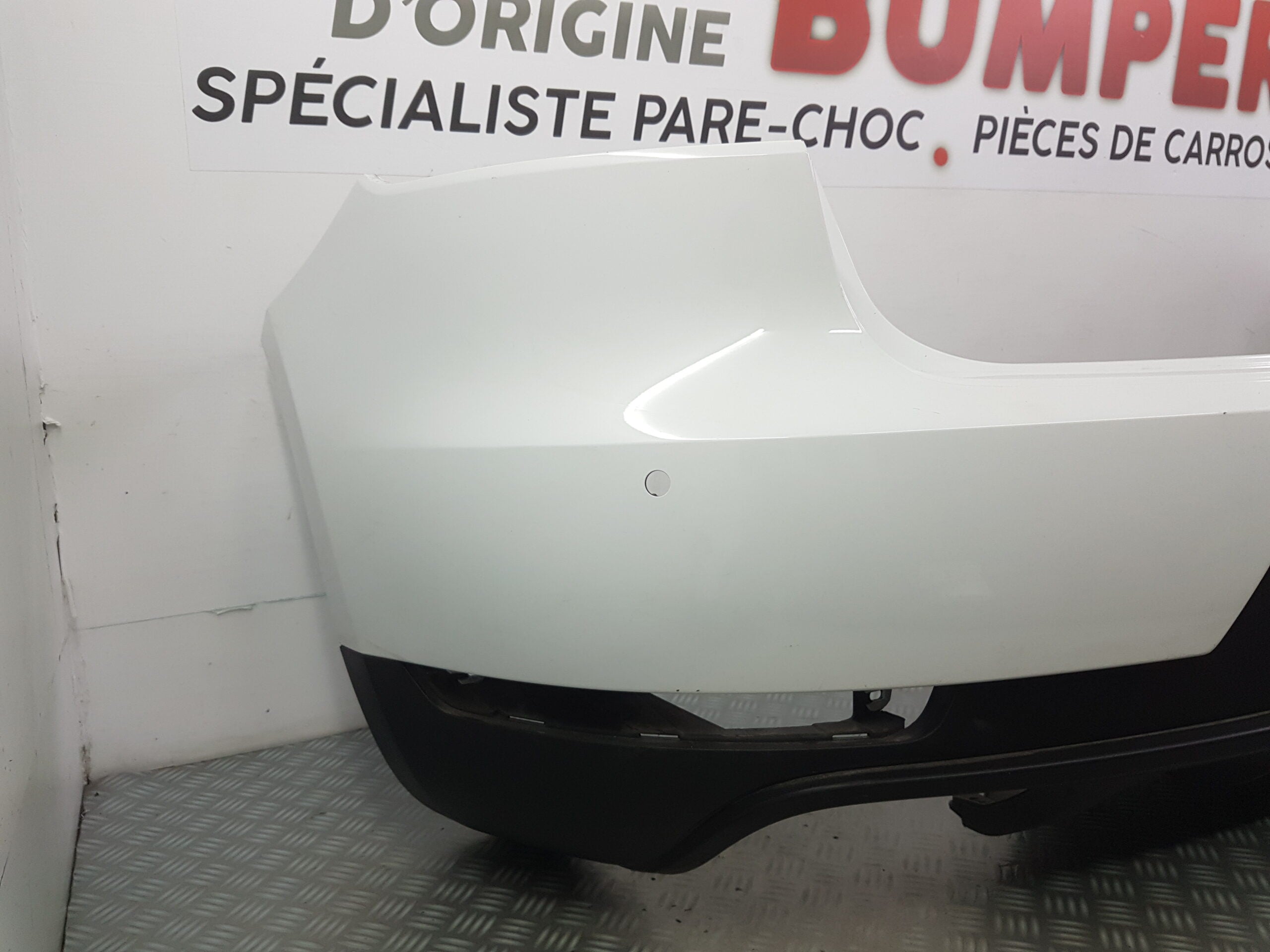 Protection De Seuil De Coffre Pour Porsche Macan (depuis 2014) - Acier Inoxydable Chromé, Adhésif 3M