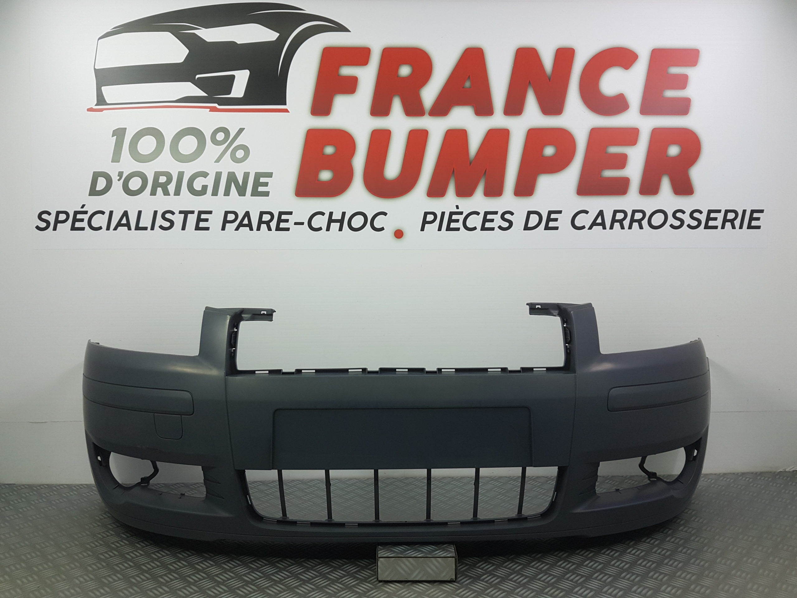 PARE CHOC AVANT AUDI A3 II (8P) PH1 NEUF FRANCE BUMPER