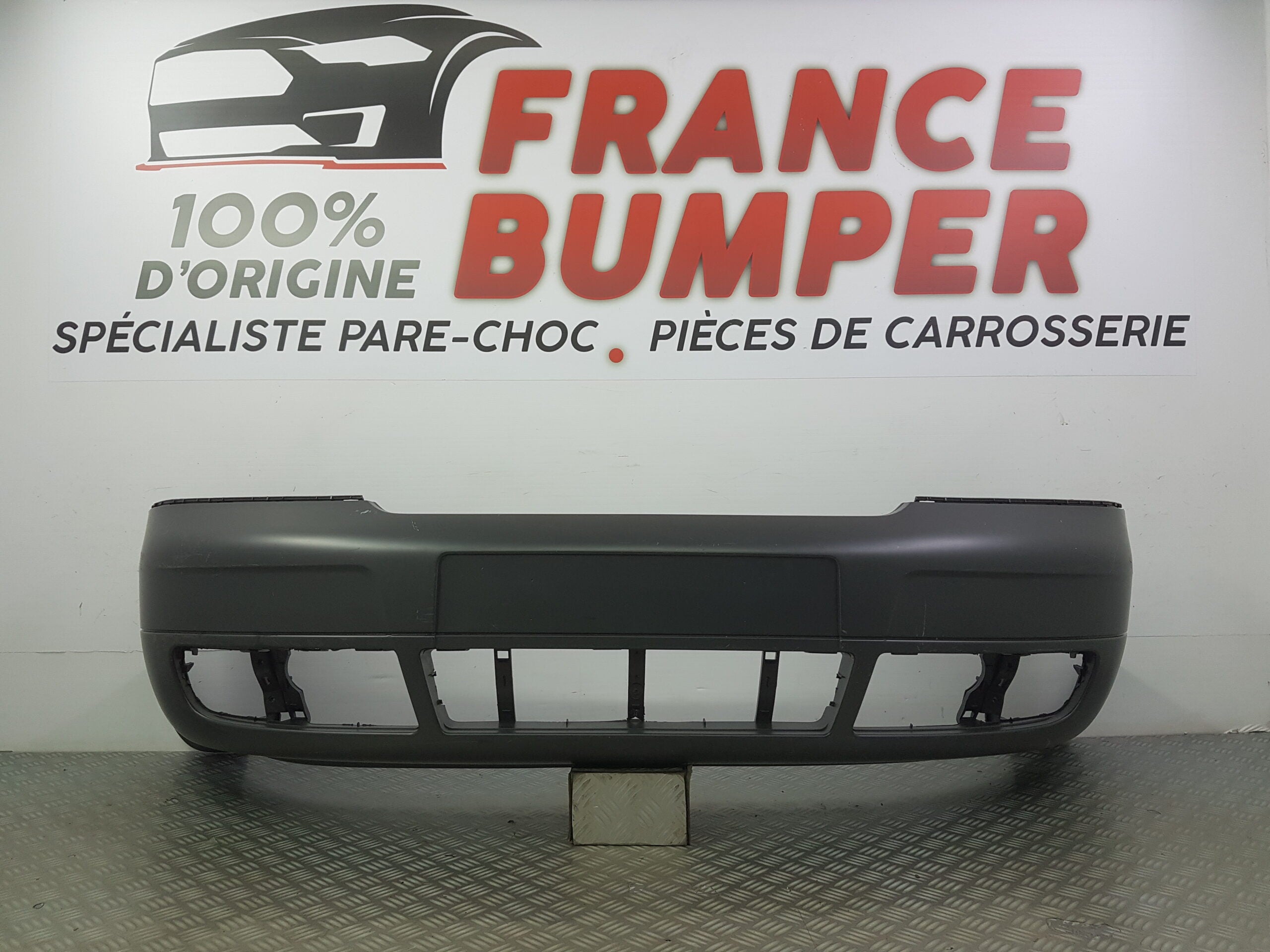 PARE CHOC AVANT AUDI A6 (4B) PH1 NEUF FRANCE BUMPER