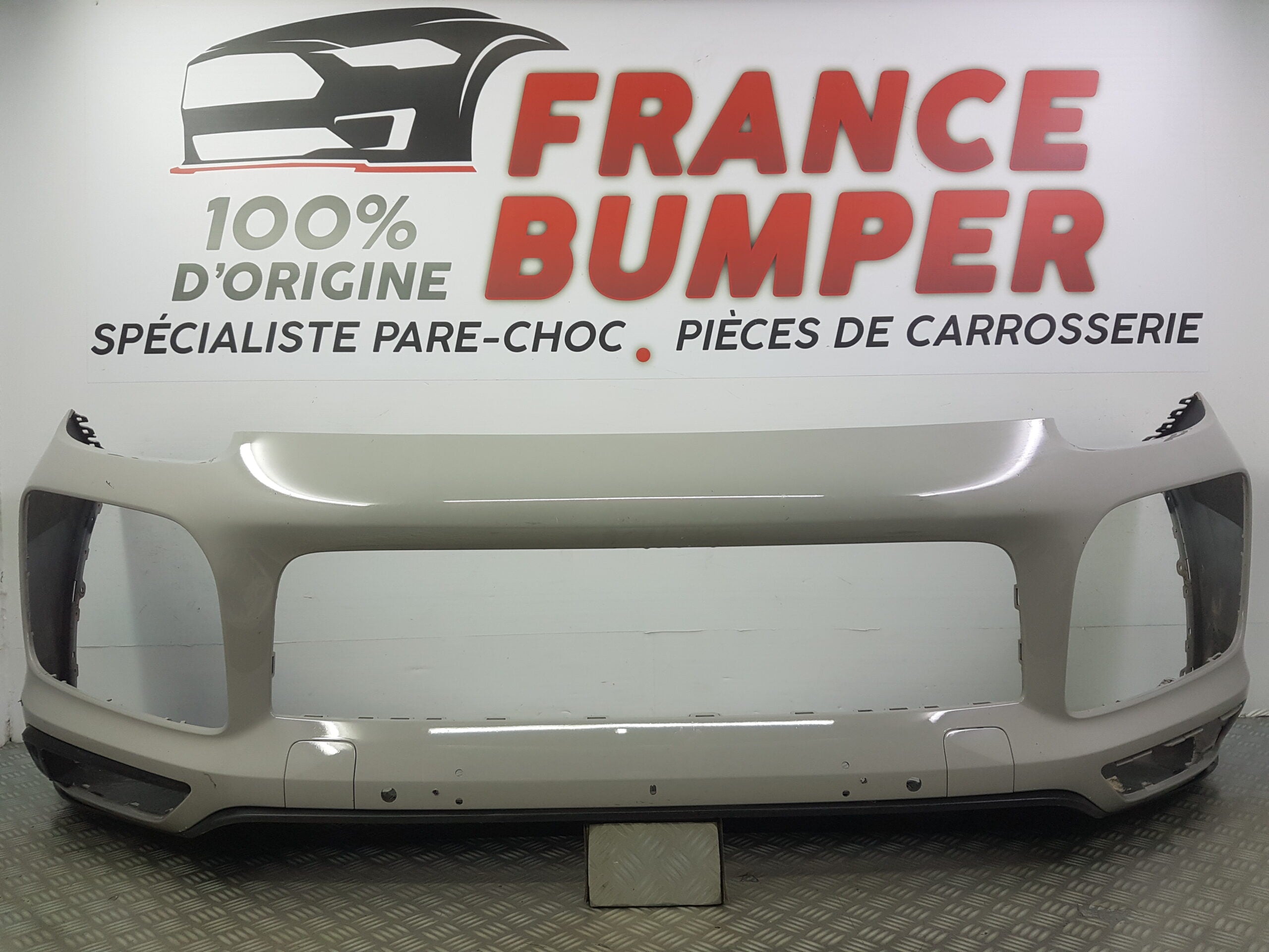 PARE CHOC AVANT PORSCHE CAYENNE III S COUPE *** FRANCE BUMPER