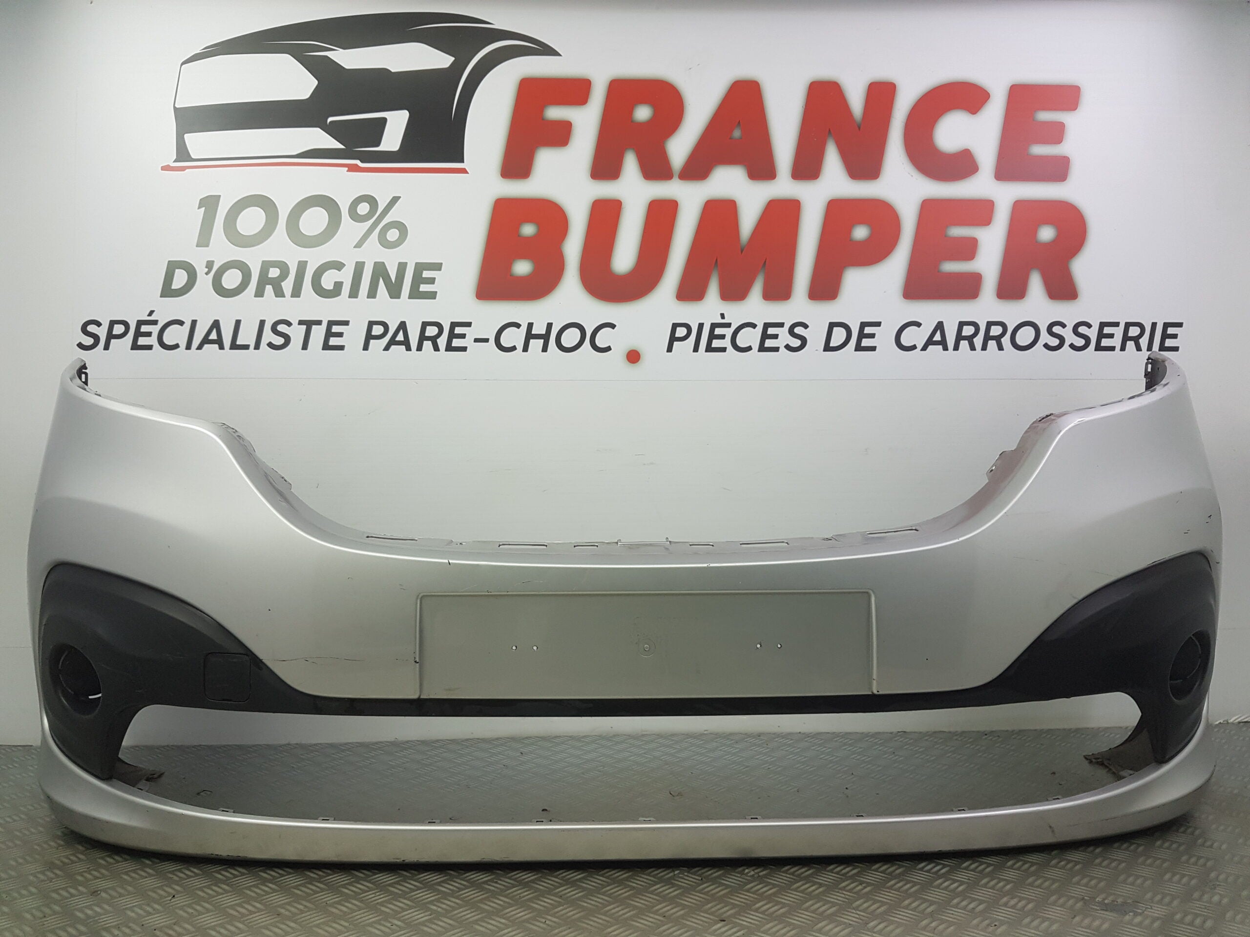 PARE CHOC AVANT RENAULT TRAFIC III *** FRANCE BUMPER