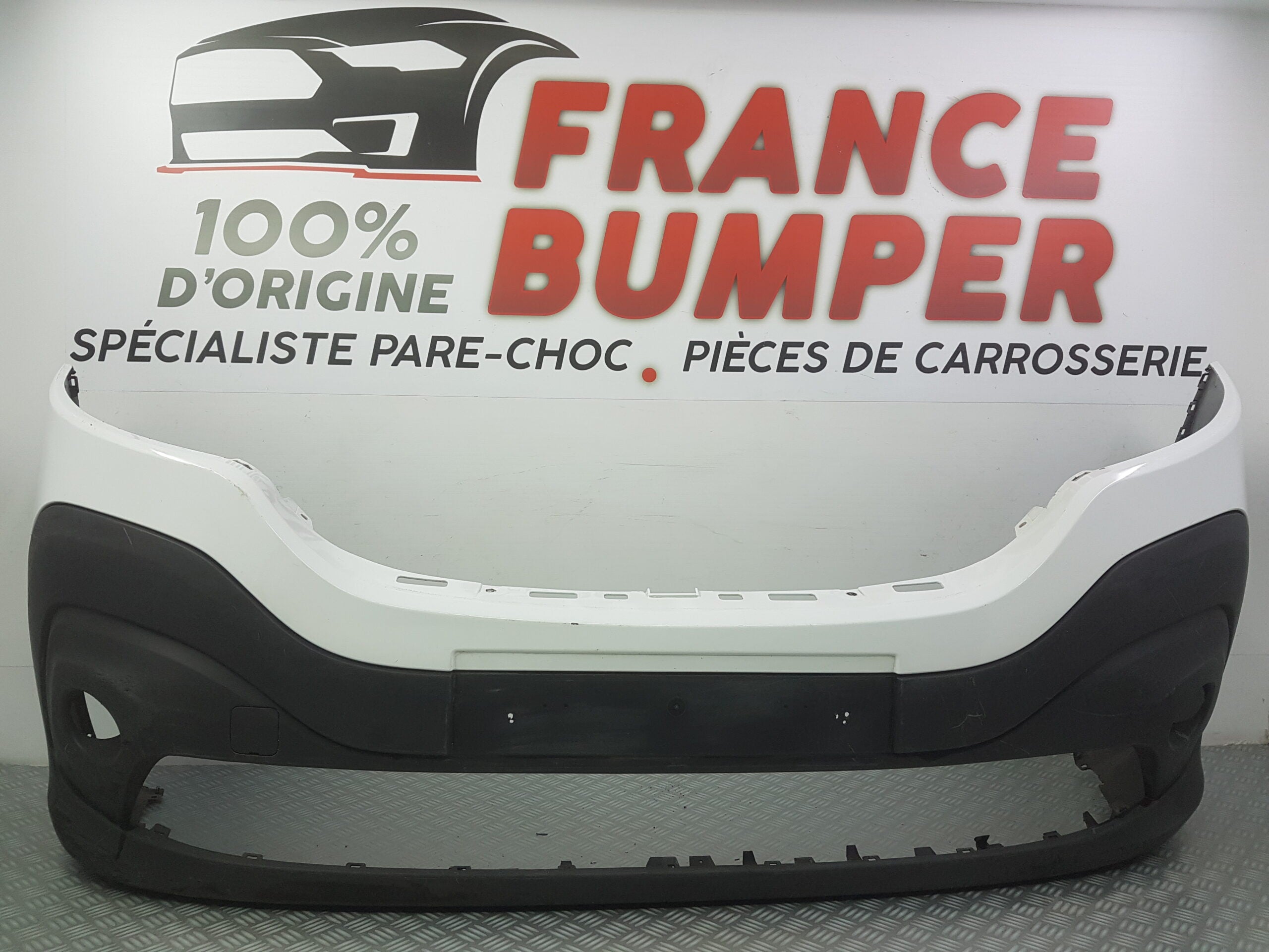 PARE CHOC AVANT RENAULT TRAFIC III FRANCE BUMPER