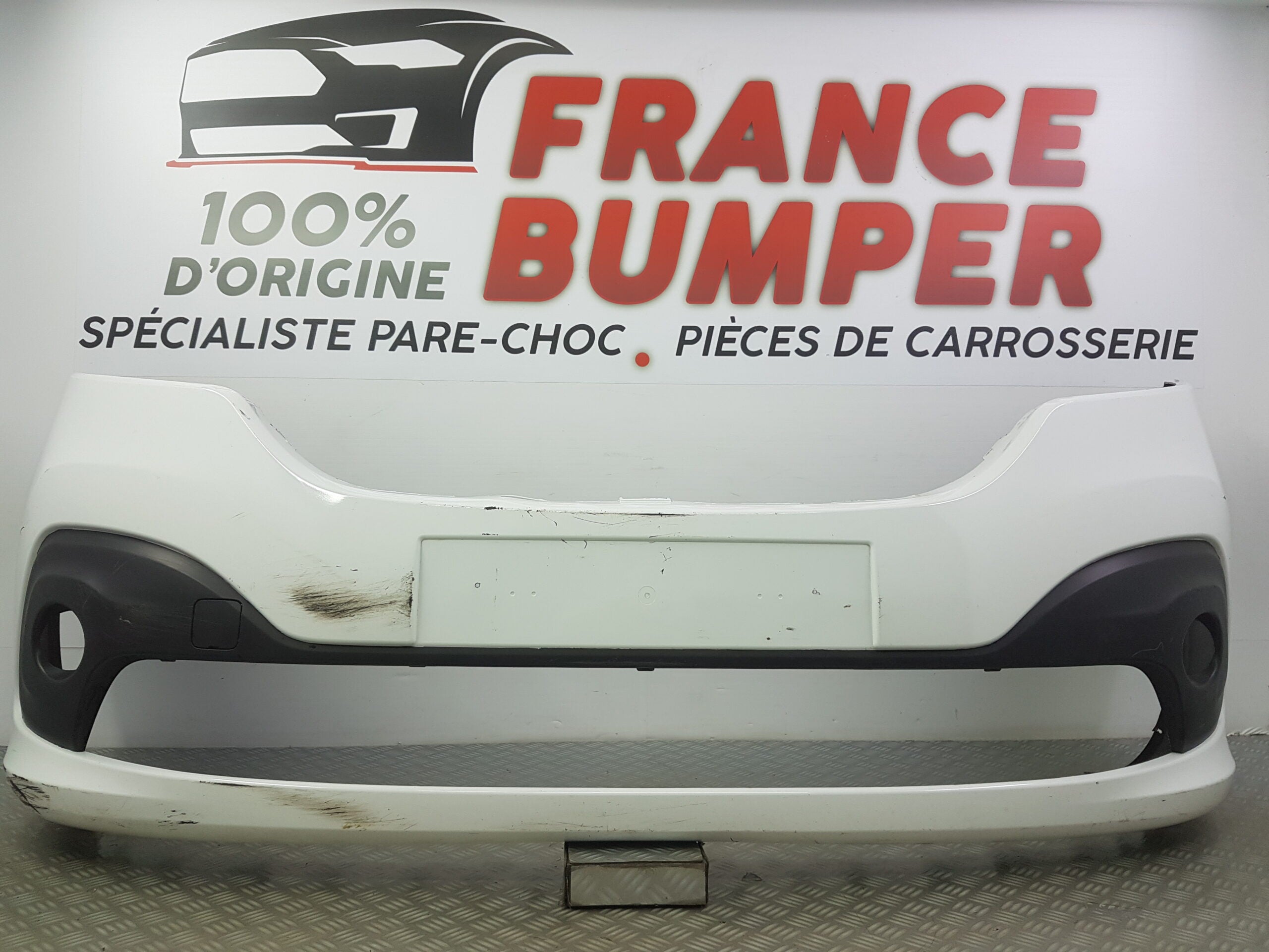 PARE CHOC AVANT RENAULT TRAFIC III*** FRANCE BUMPER