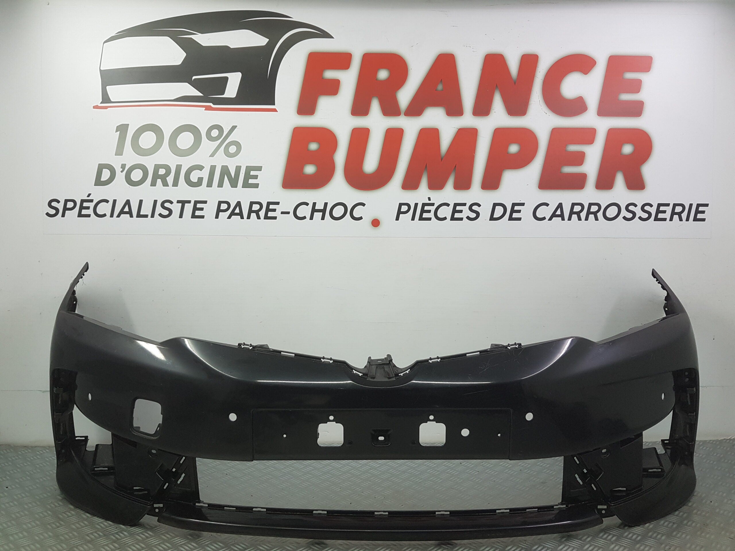 PARE CHOC AVANT TOYOTA COROLLA XI FRANCE BUMPER