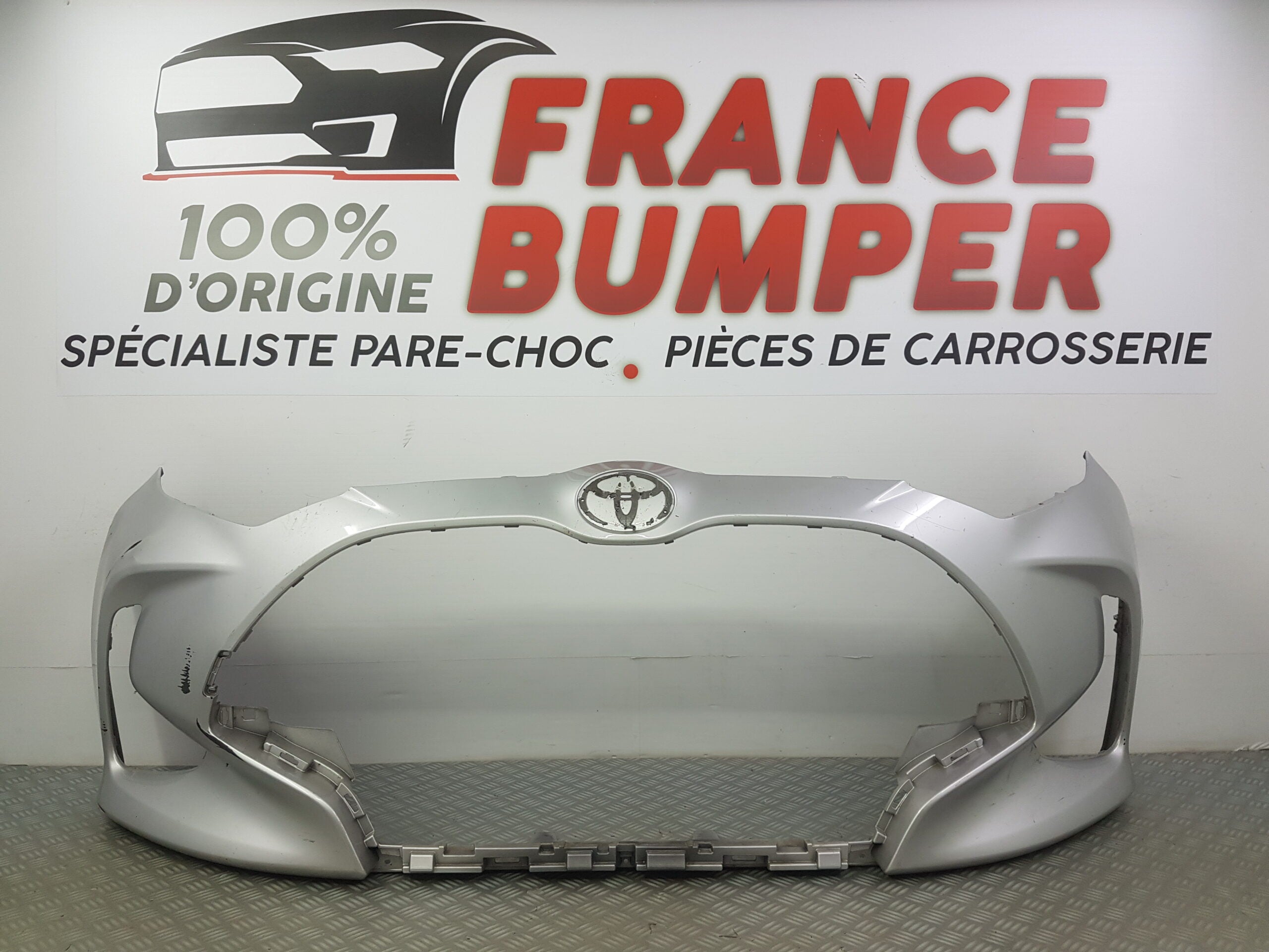 PARE CHOC AVANT TOYOTA YARIS IV ... FRANCE BUMPER