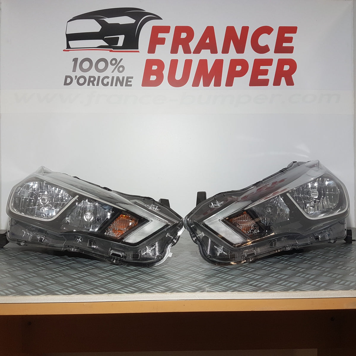 PHARE AVANT DROIT / AVG NISSAN MICRA V NEUF FRANCE BUMPER
