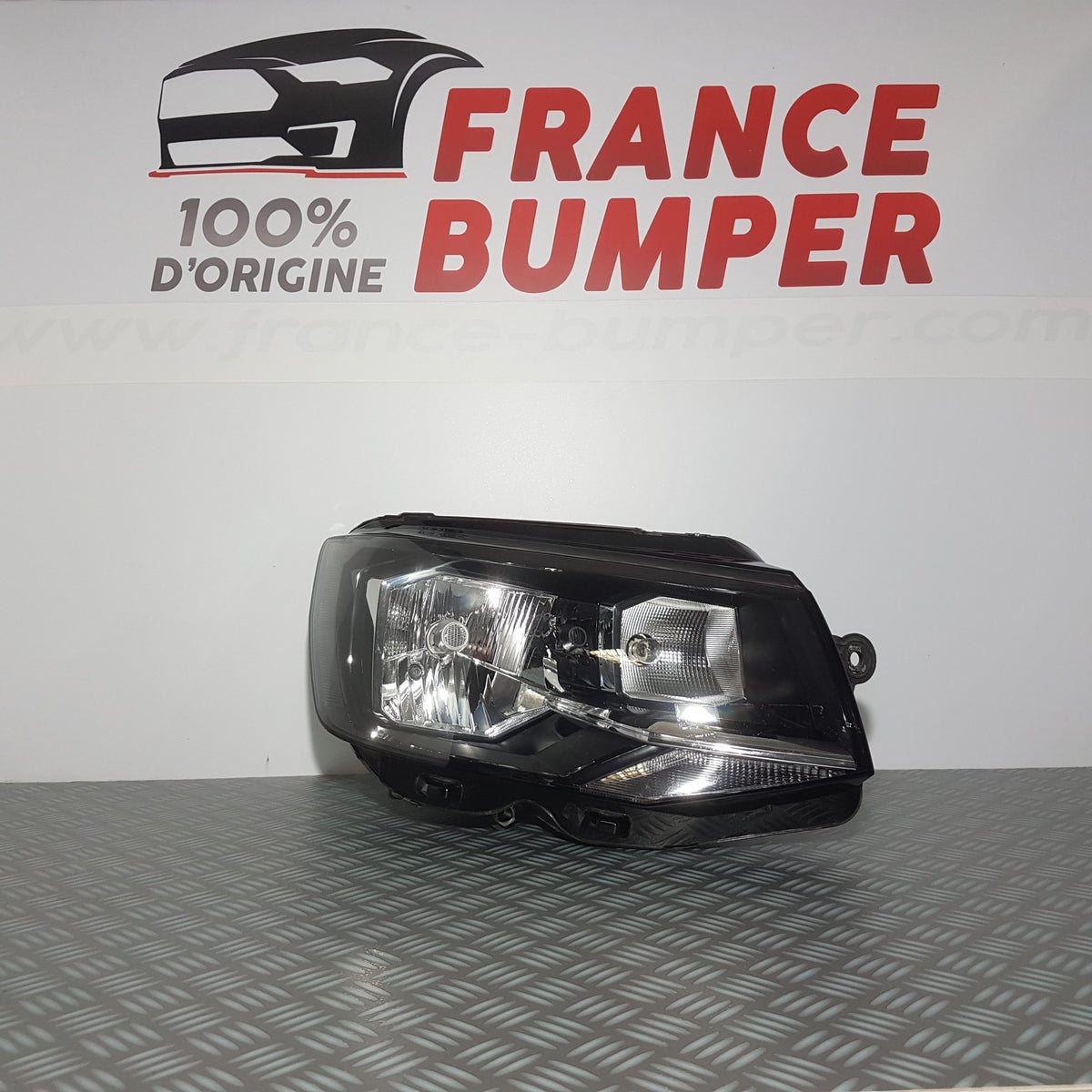 PHARE AVANT DROIT VOLKSWAGEN TRANSPORTEUR T6 FRANCE BUMPER