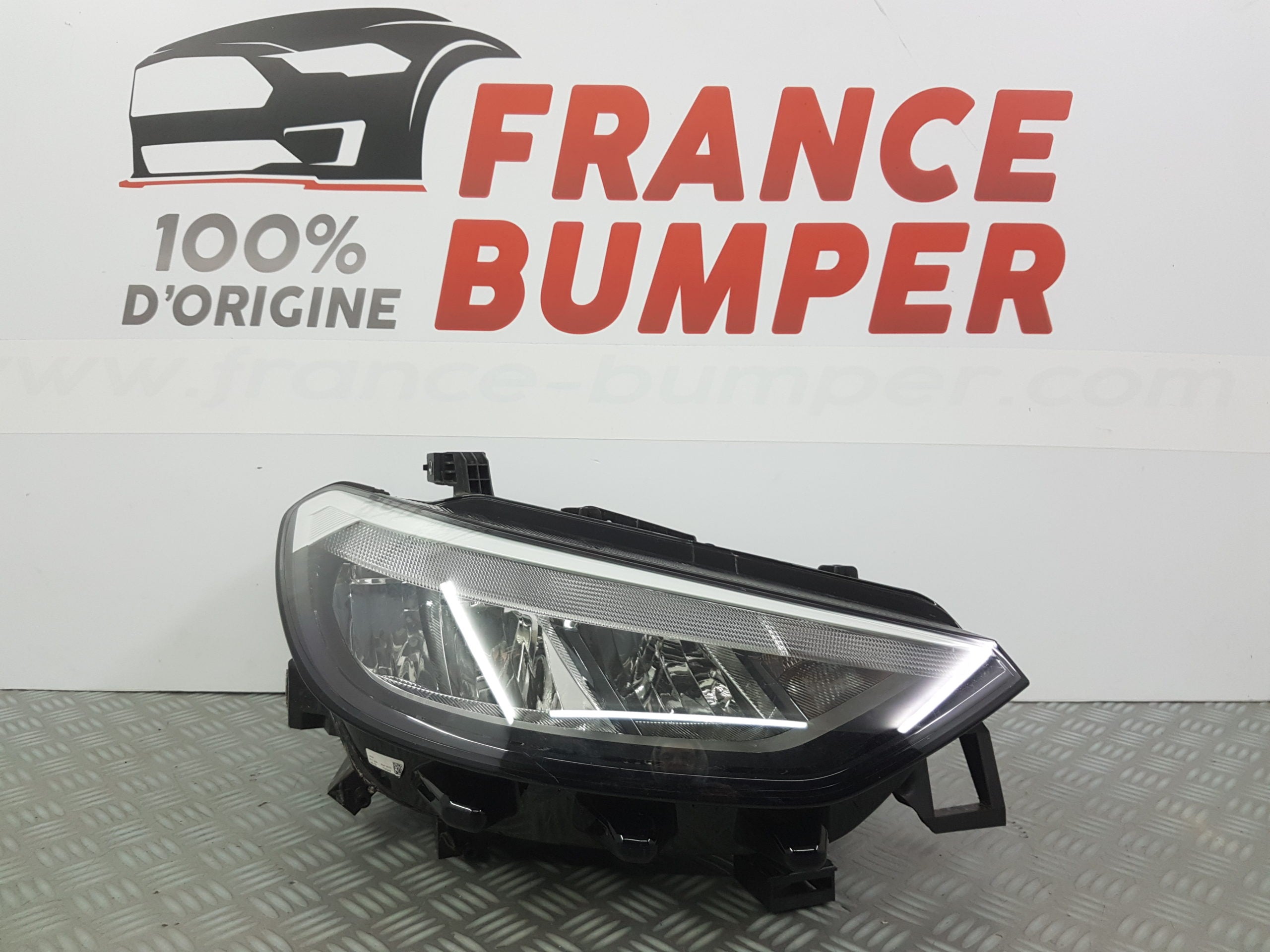 PHARE AVANT DROIT VW ID3 LED FRANCE BUMPER