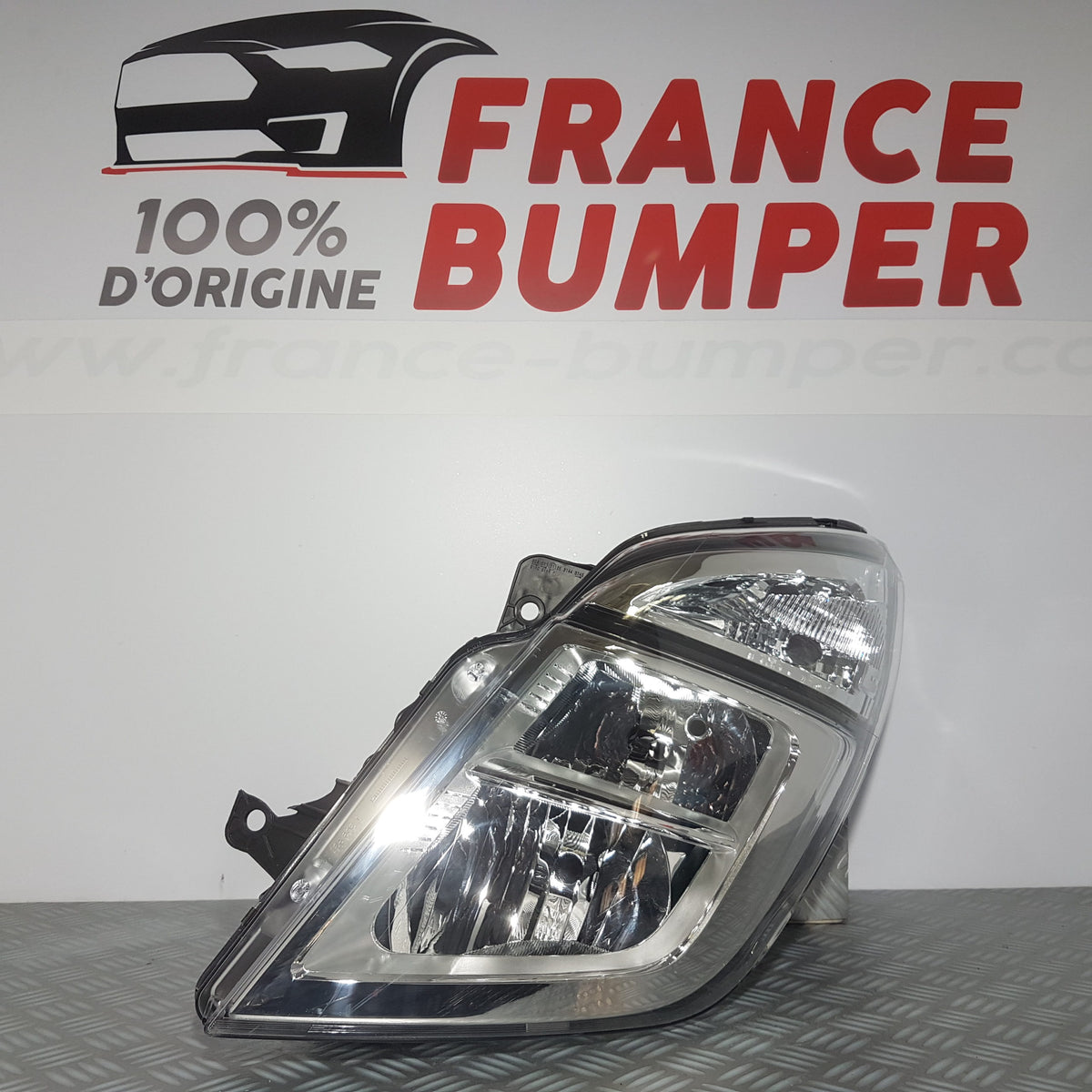 PHARE AVANT GAUCHE NISSAN NV 400 FRANCE BUMPER