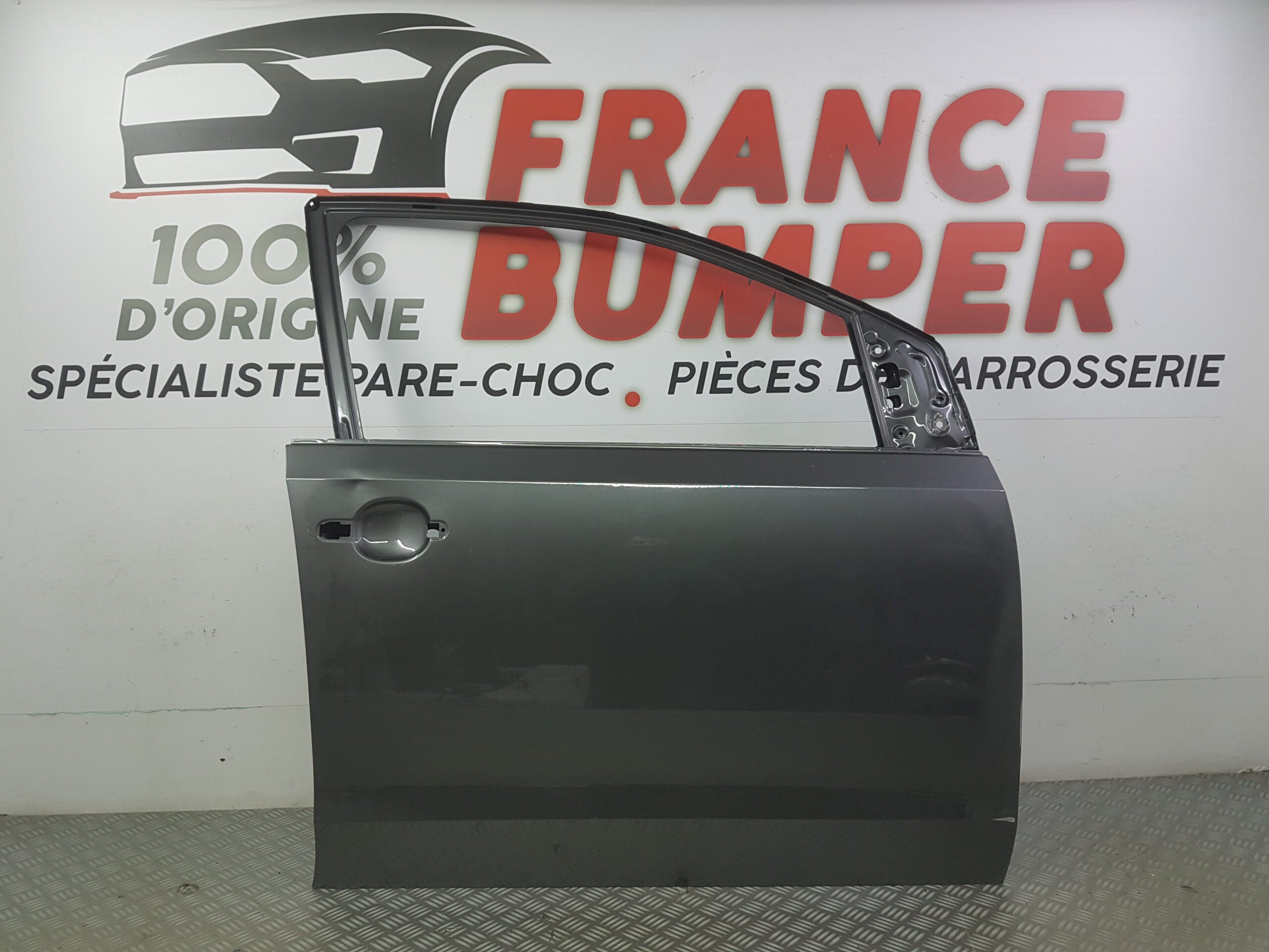 PORTE AVANT DROIT VOLKSWAGEN UP / SKODA CITIGO / SEAT MII FRANCE BUMPER