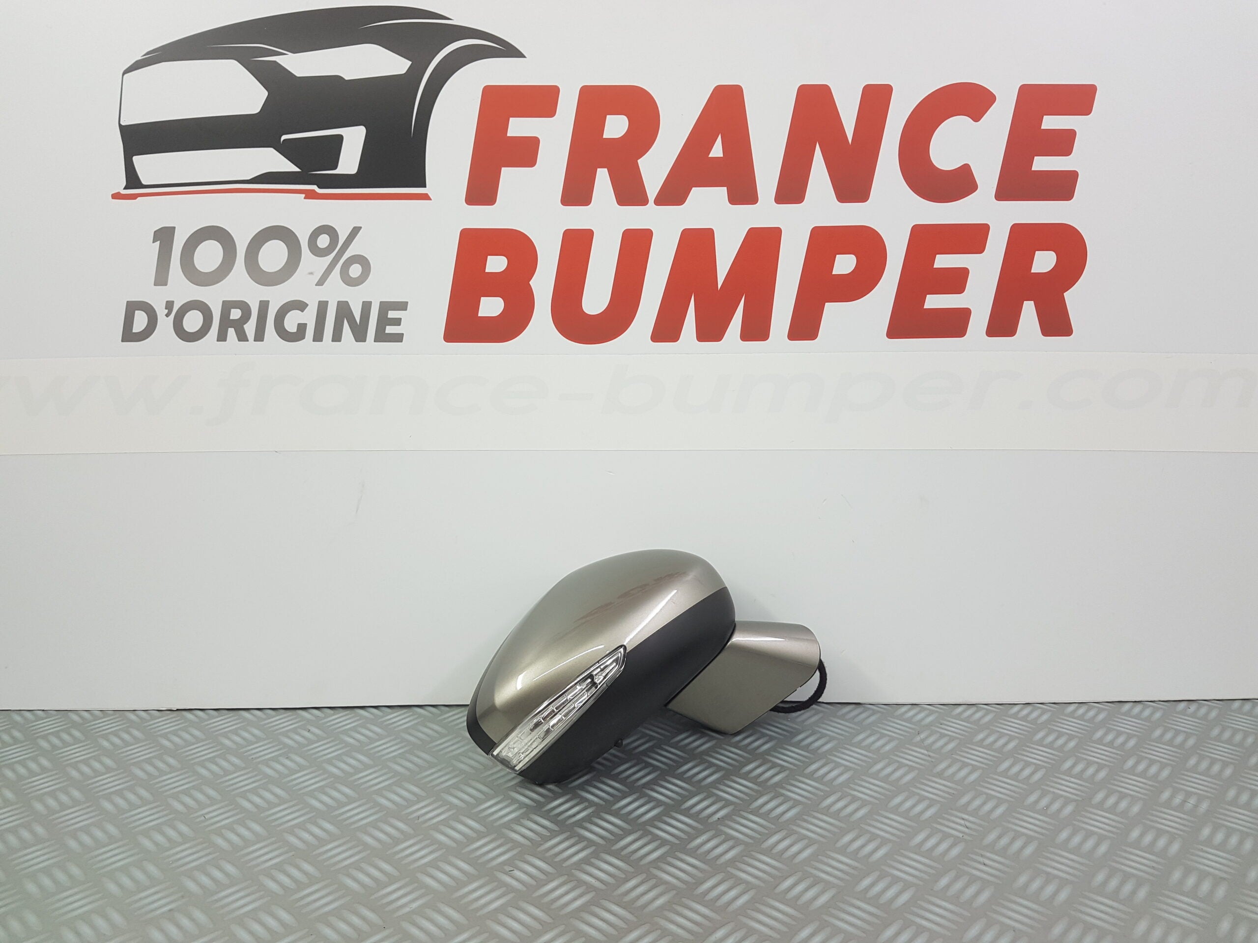 RETROVISEUR AVANT DROIT DS5 NEUF COMPLET FRANCE BUMPER