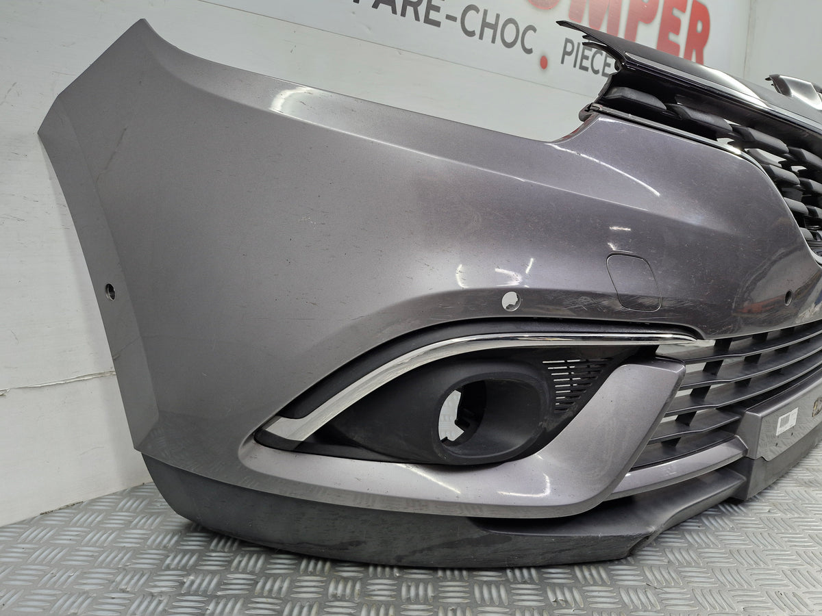Pare-chocs avant Renault Scénic 4 avec emplacements radars et Park Assist — côté gauche